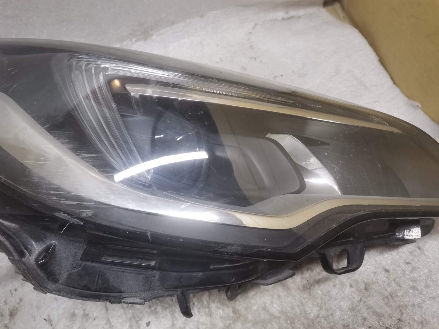VAUXHALL ASTRA K 2015 2016 2017 2018 2019 DRIVER SIDE HEADLIGHT 39047201 vxak60