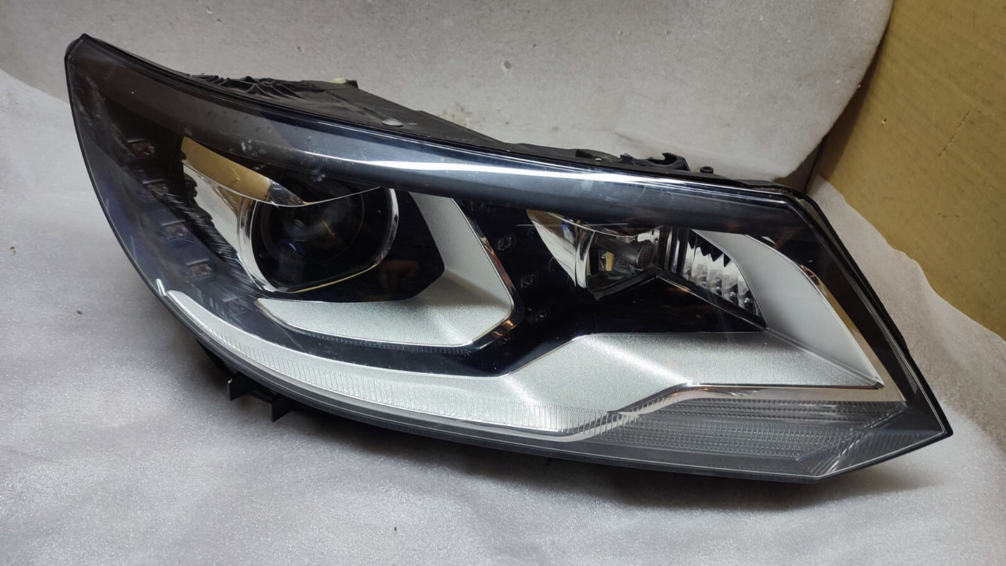 VOLKSWAGEN TIGUAN HEADLIGHT XENON FRONT RIGHT DRIVER SIDE R LINE MK1 vw142