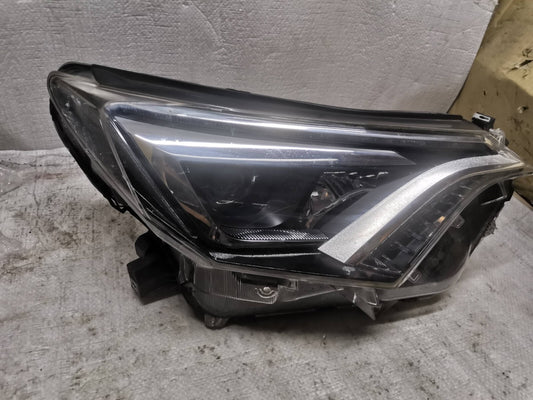 TOYOTA RAV4 (XA40) 15-19 DRIVER SIDE HEADLIGHT RIGHT OFF SIDE W3049K02 tor47