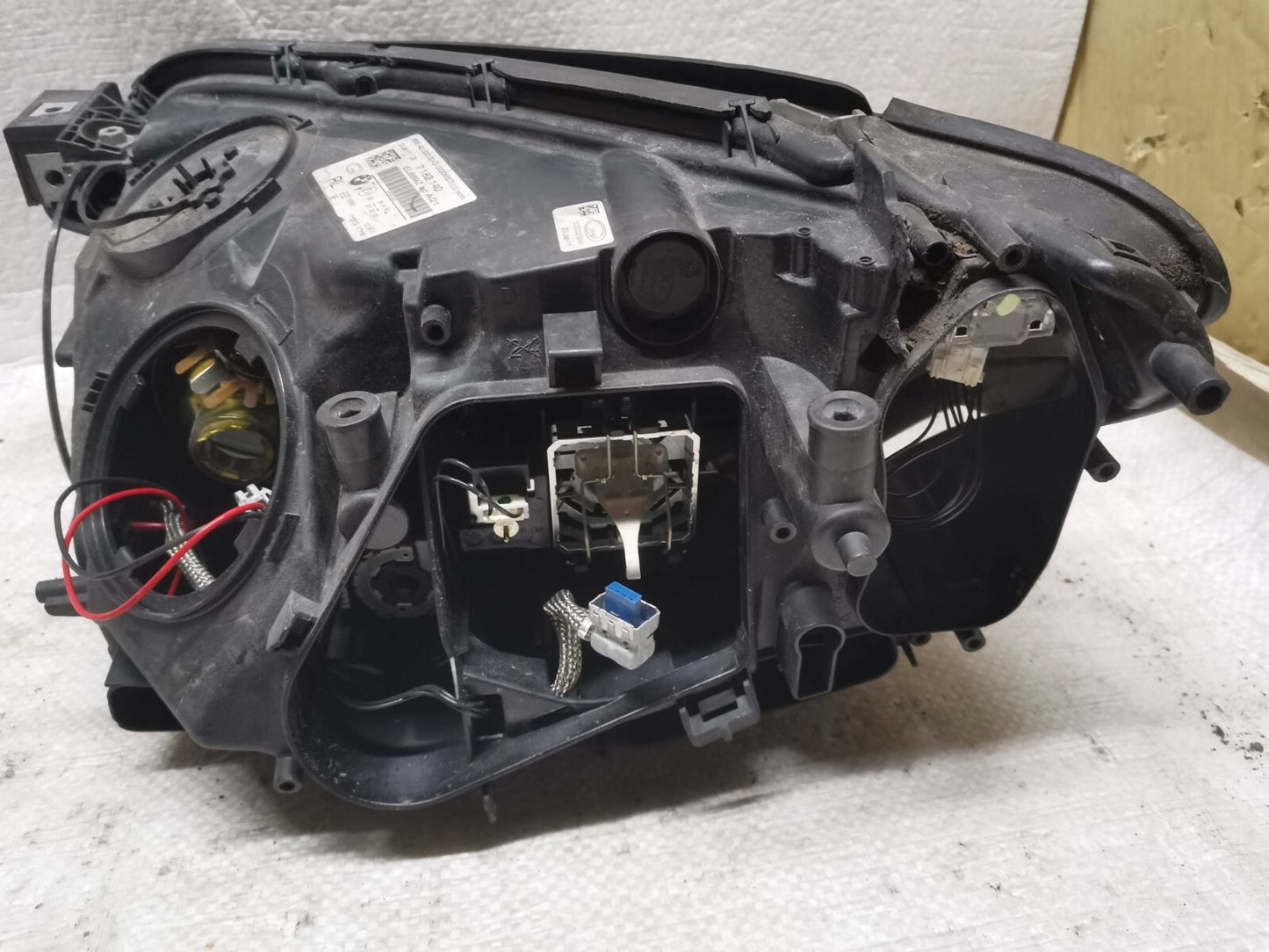 BMW 7 F01 F02 F03 F04 2010 Right Front headlight headlamp 7182140 bm0129