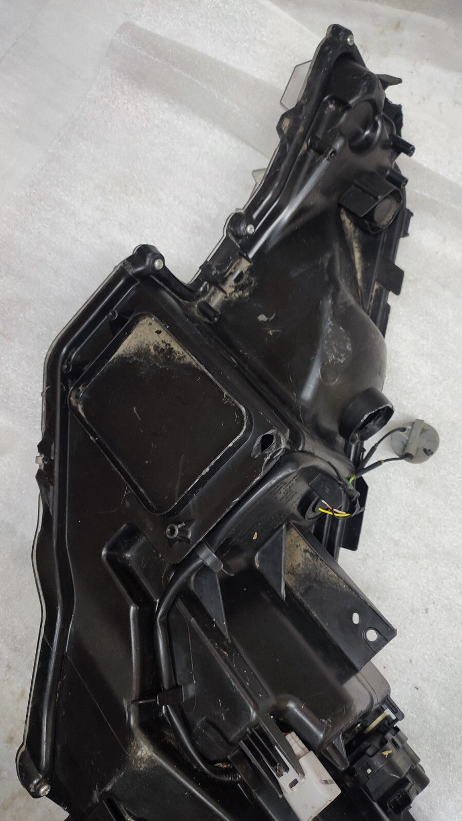 Toyota CH-R headlight Halogen driver side 2017-2019 81110-F4011-00 to40