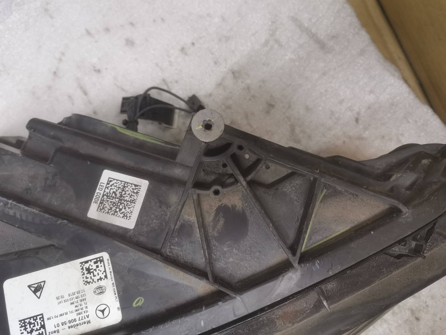 MERCEDES A-CLASS W177 2018 ONWARDS LED HEADLIGHT RH DRIVER SIDE A1779065801 m67