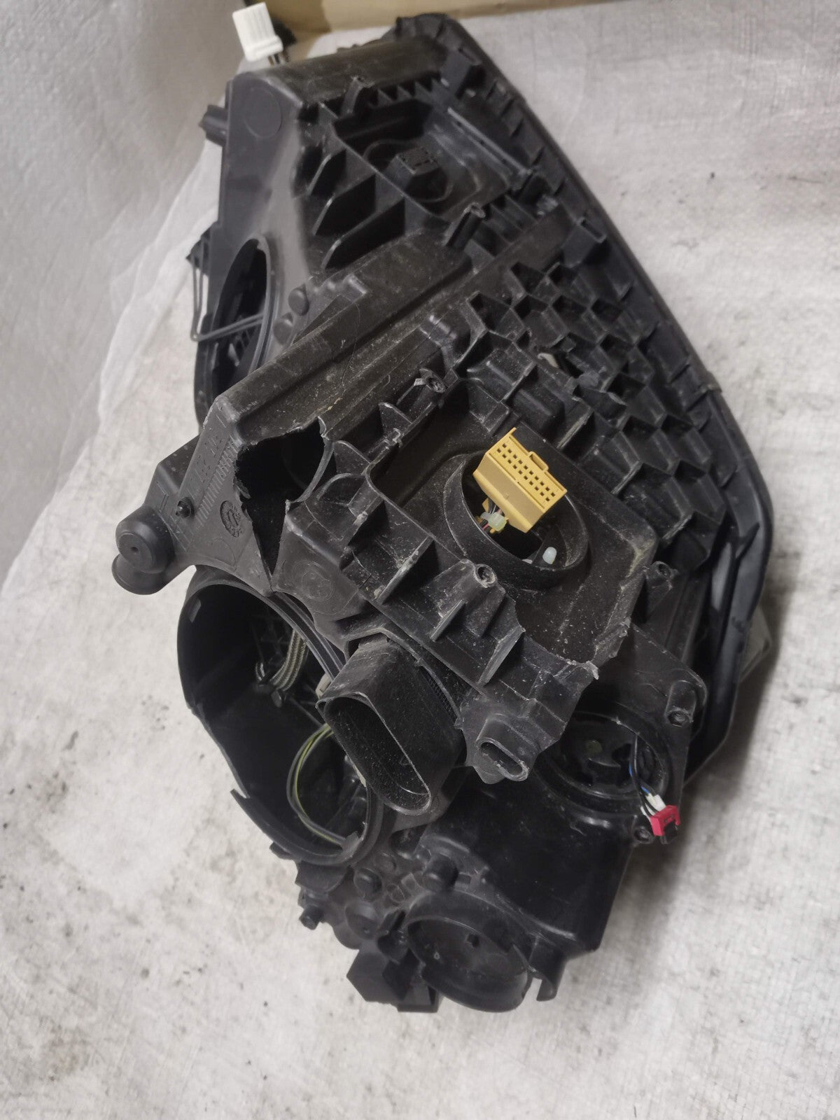 SKODA YETI 2013-17 NEARSIDE LEFT XENON LED HEADLIGHT GENUINE 5L2941015C skye37