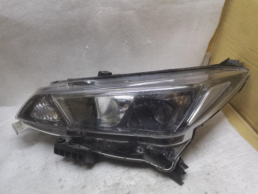 NISSAN LEAF 2020 2021 PASSENGER SIDE HEADLIGHT 260605SJ0A nilf13