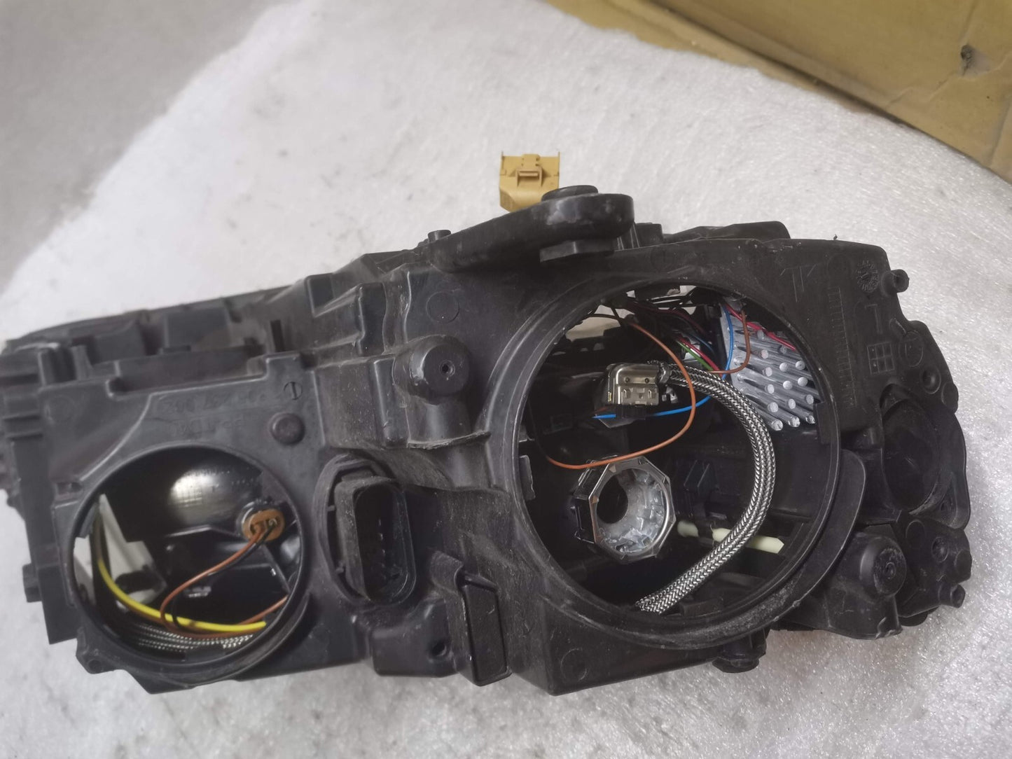 SKODA OCTAVIA 2013 - 2017 XENON PASSENGERSIDE HEADLIGHT 5E2941015B skoc67