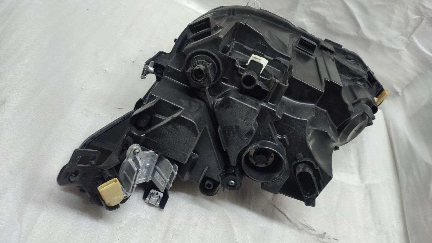 Volkswagen GOLF mk8 GENUINE 19+ DRIVER SIDE HEADLIGHT HEADLMAP 5H2941006C vw169