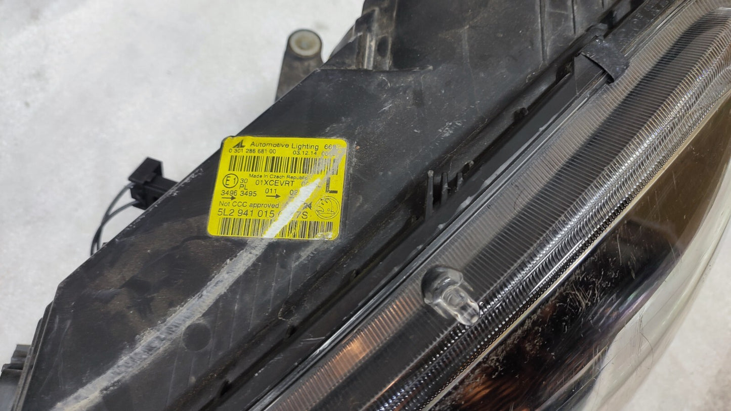 SKODA YETI 2013-17 NEARSIDE LEFT XENON LED HEADLIGHT GENUINE 5L2941015C skye87