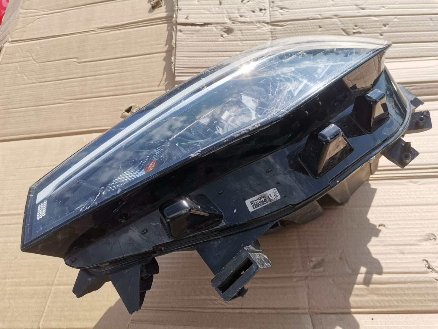 VOLKSWAGEN ID.4 ID4 20-2022 FRONT LEFT PASSENGER SIDE HEADLIGHT HEADLAMP VWI469