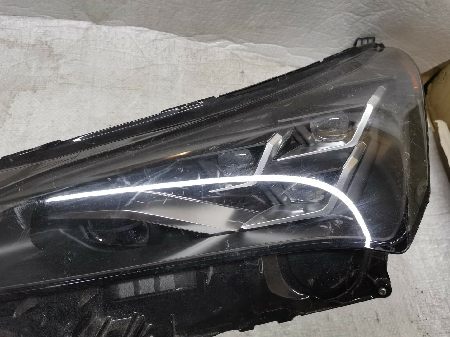 LEXUS NX 300H LEFT SIDE TRIPLE EYE FULL LED HEADLIGHT LHD
