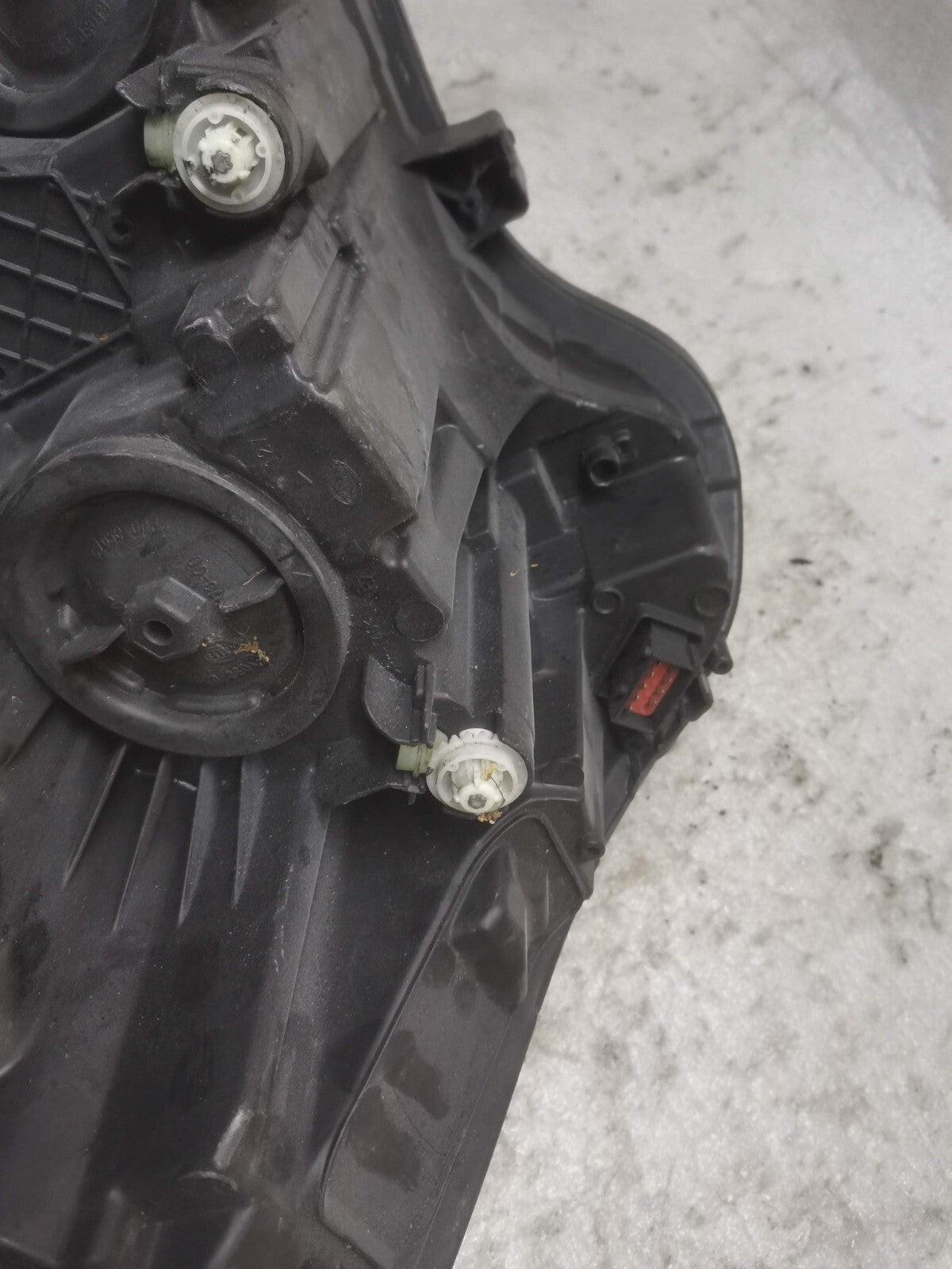 VAUXHALL CORSA E 2015 - 2019 PASSENGER HALOGEN HEADLIGHT 39108224LH vx70