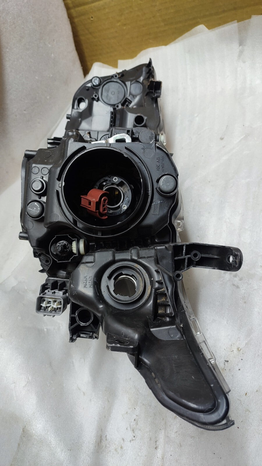 TOYOTA AURIS HEADLIGHT FRONT RIGHT OSF 81110-02K40 Auris Head Lamp HYBRID TO49