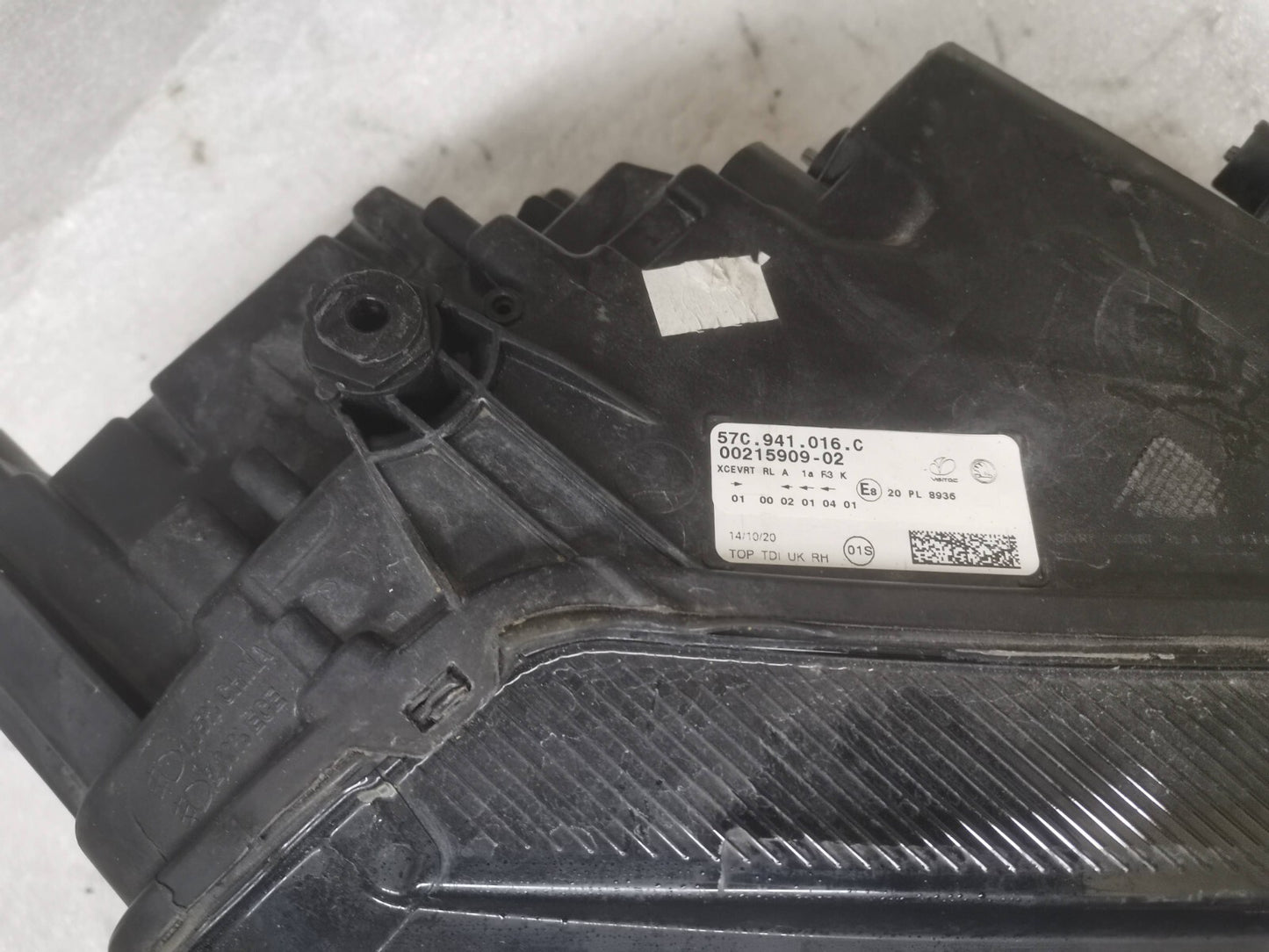 Skoda KAROQ 2017+ Genuine Full LED Right Driver O/S Headlight 57C941016B skkq70