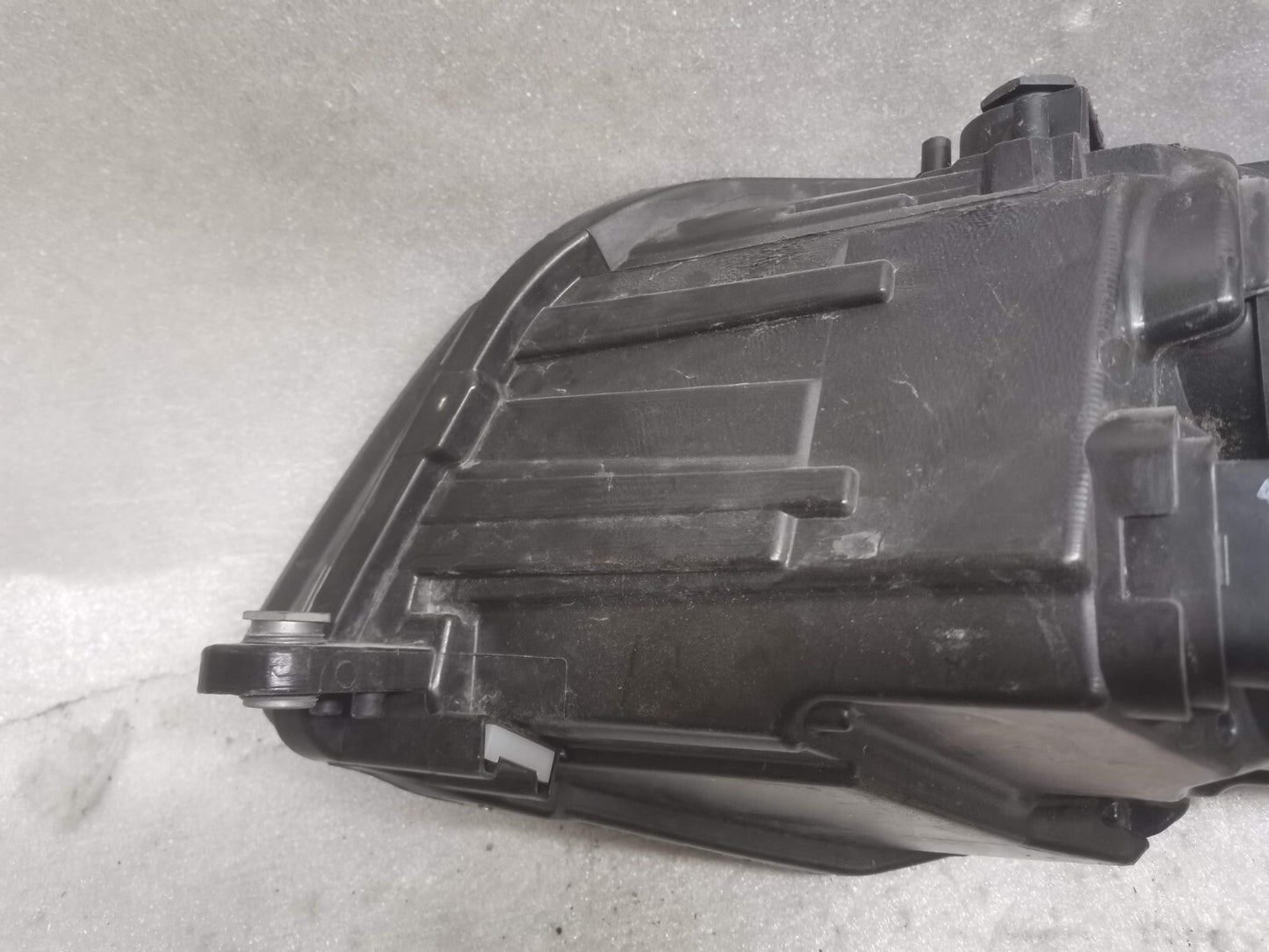 VOLKSWAGEN CADDY 2016 - 2020 DRIVERS SIDE FRONT HEADLIGHT 2K2941016B vwca129