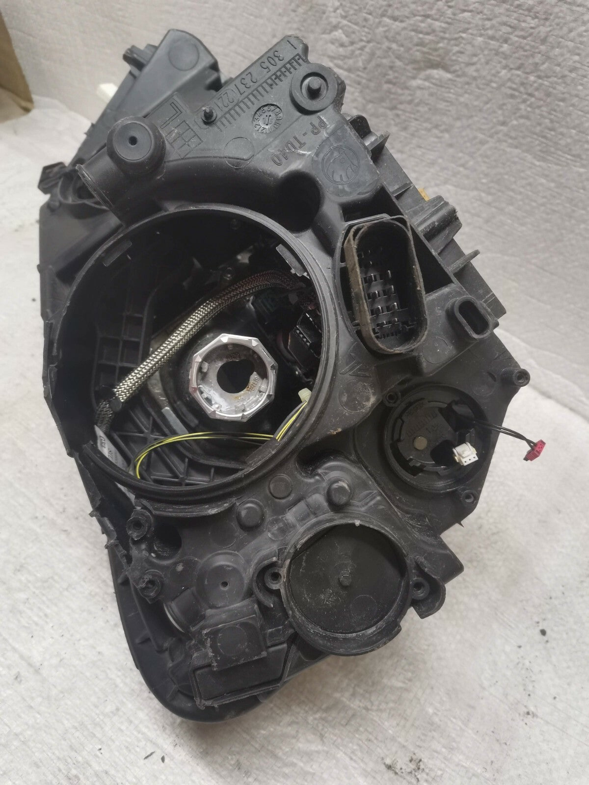 SKODA YETI 2013-17 NEARSIDE LEFT XENON LED HEADLIGHT GENUINE 5L2941015C skye27