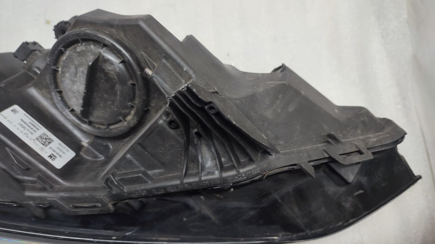 VAUXHALL ASTRA GENUINE  2018-2021 DRIVER SIDE LED HEADLIGHT 39195691 VX114