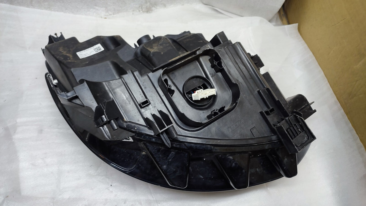 Volkswagen ID.3 E11 Front Left Headlight 10C941005A vwid154