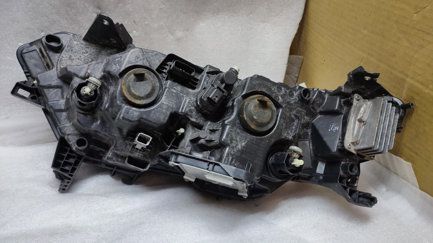 RENAULT KOLEOS MK2 2017-ON HEADLIGHT DRIVER SIDE RIGHT 260104588R ren32