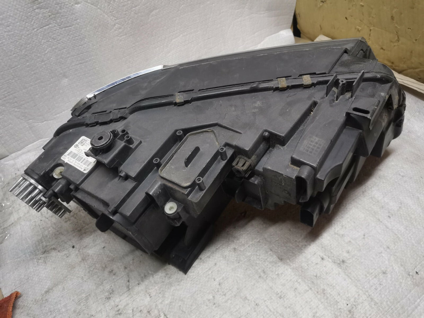 VOLKSWAGEN TIGUAN NS XENON LED HEADLIGHT 5NC941081A vwti66