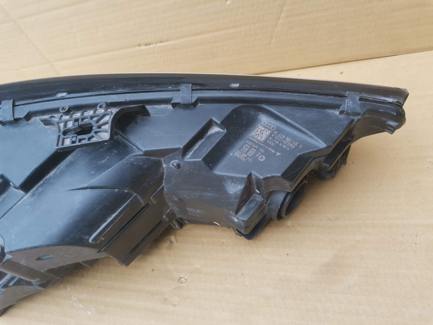 AUDI A4 S4 RS4 B9 2015-2019 MATRIX FULL LED HEADLIGHT RHD 8W0941035AO UA496