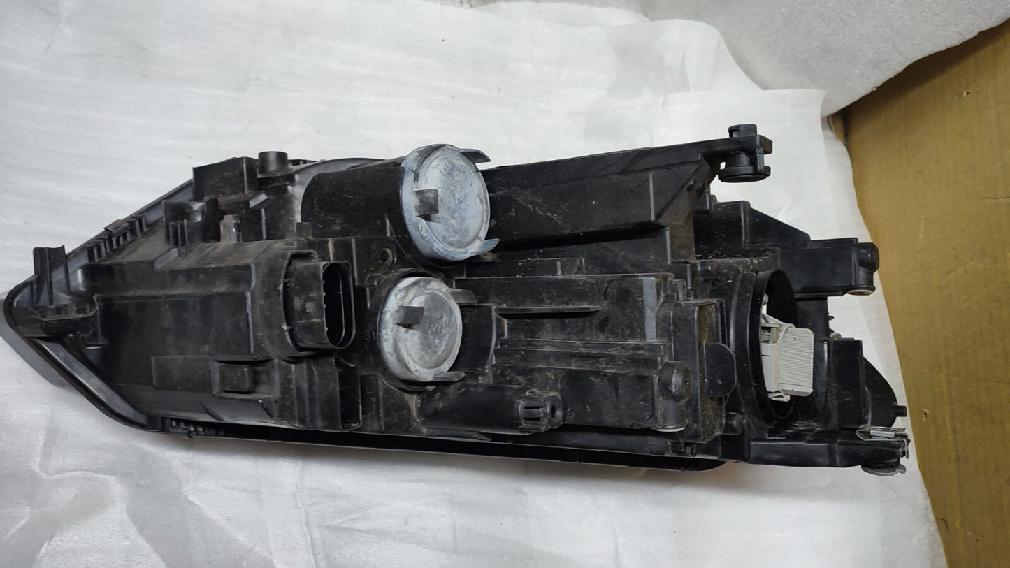 Volkswagen VW Touran Halogen Headlight Light Lamp 2016- N/S 5TC941005A vw153