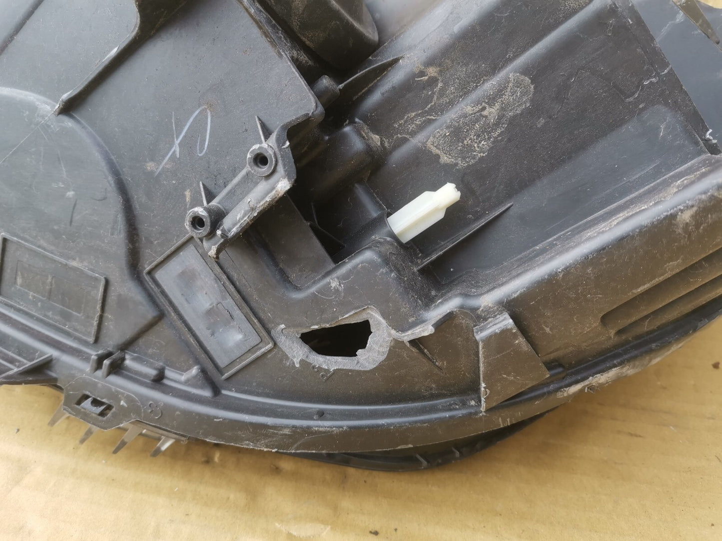 PEUGEOT 208 2019+ GENUINE DRIVERS RH FULL LED HEAD LIGHT 90200110 psa17