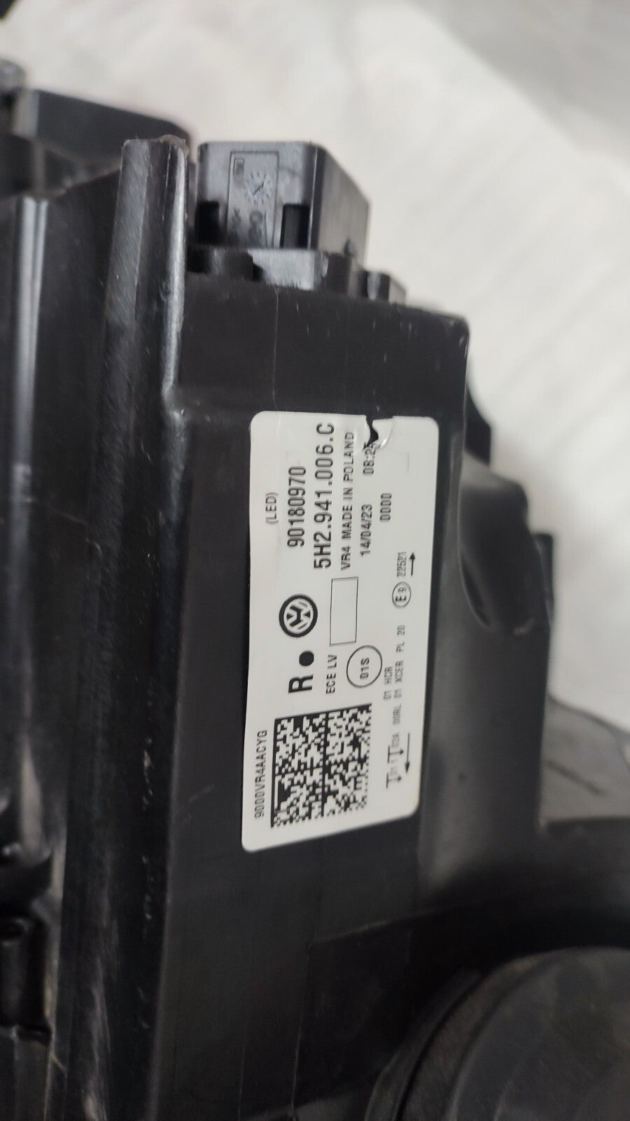 Volkswagen GOLF mk8 GENUINE 19+ DRIVER SIDE HEADLIGHT HEADLMAP 5H2941006C vw169