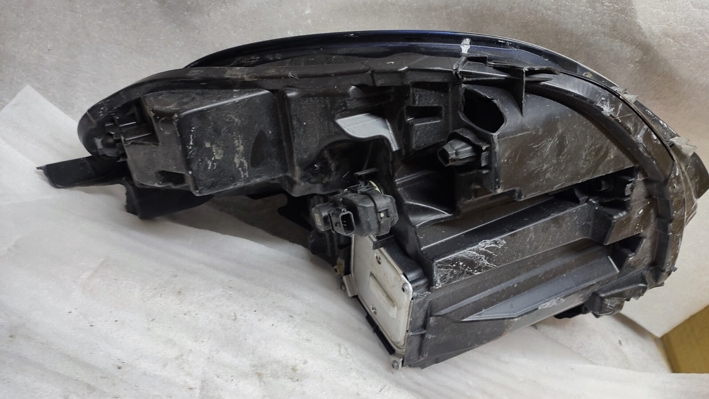 RENAULT CAPTUR HEADLAMP LED RIGHT DRIVER SIDE 260100119R MK2 2019-24 ren36