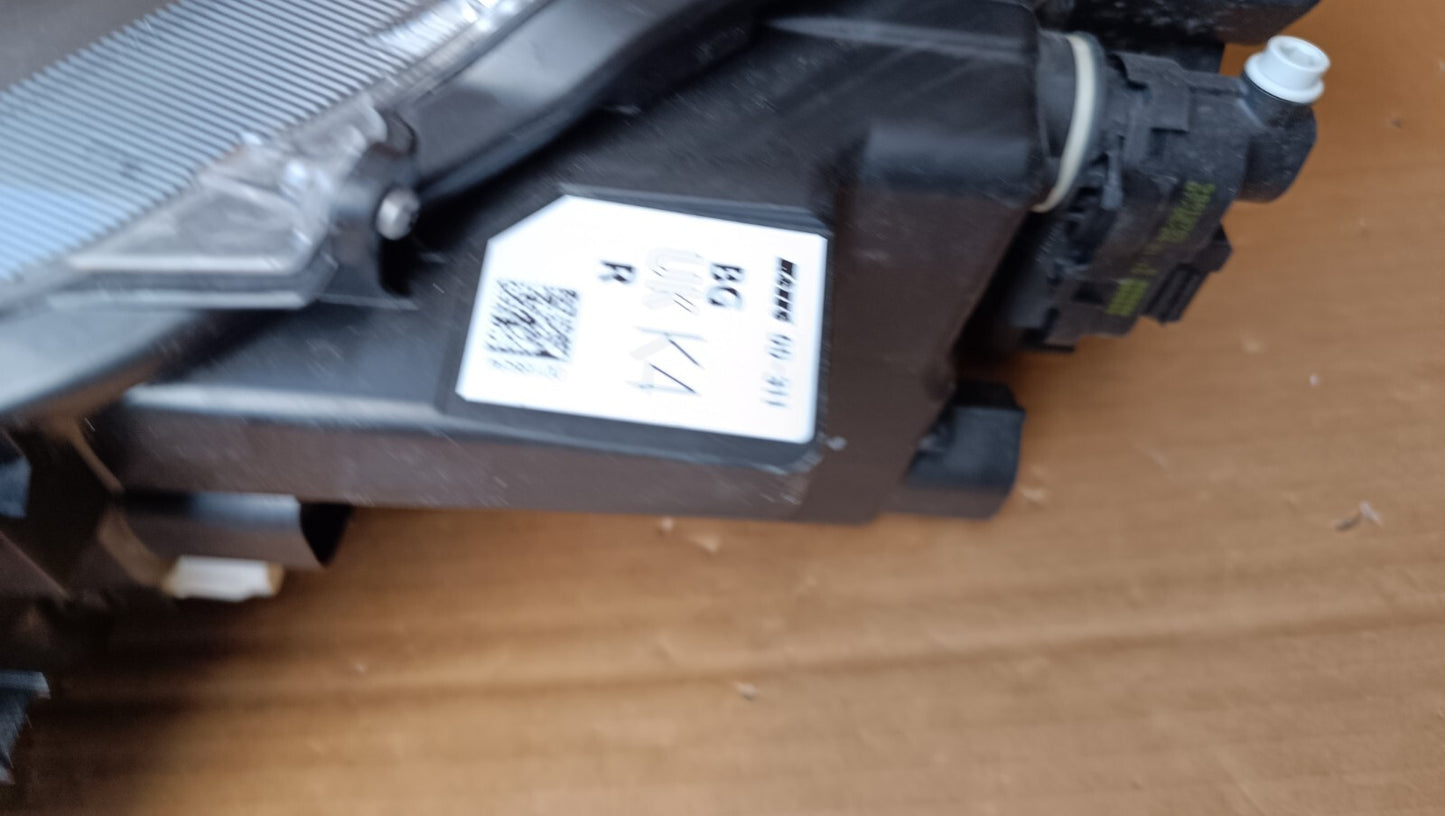 Toyota Yaris Cross 20-23 Headlight Led Driver Side Genuine Oem to58