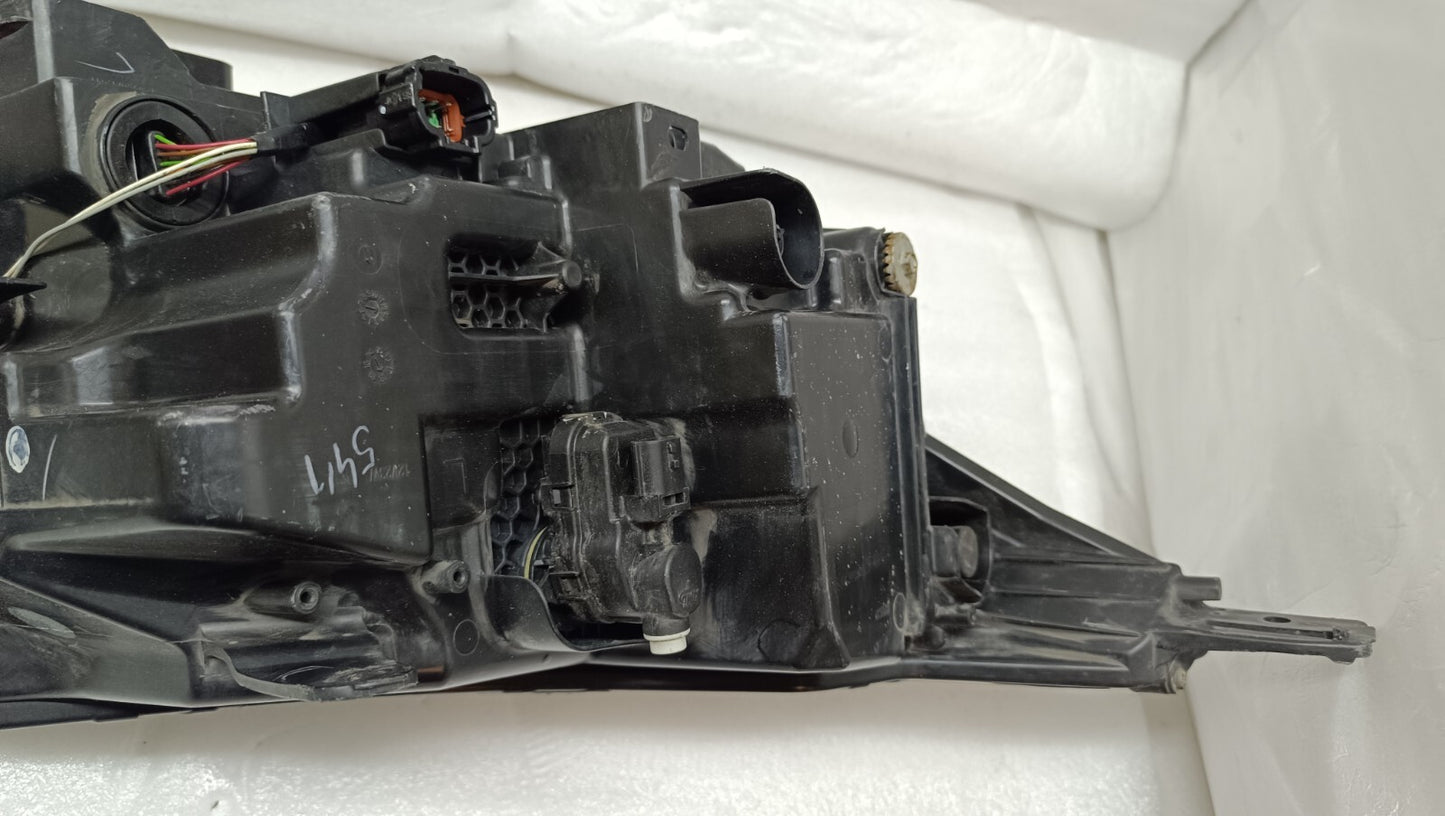 NISSAN QASHQAI Mk2 (J11) Left Passenger Side Front Headlight LED 100-18016 ni68