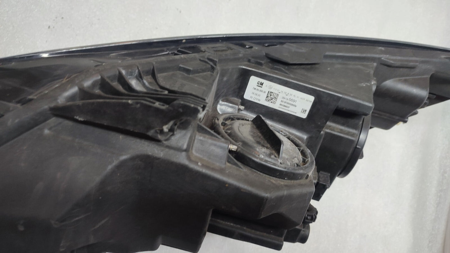 VAUXHALL ASTRA GENUINE  2018-2021 DRIVER SIDE LED HEADLIGHT 39195691 VX114