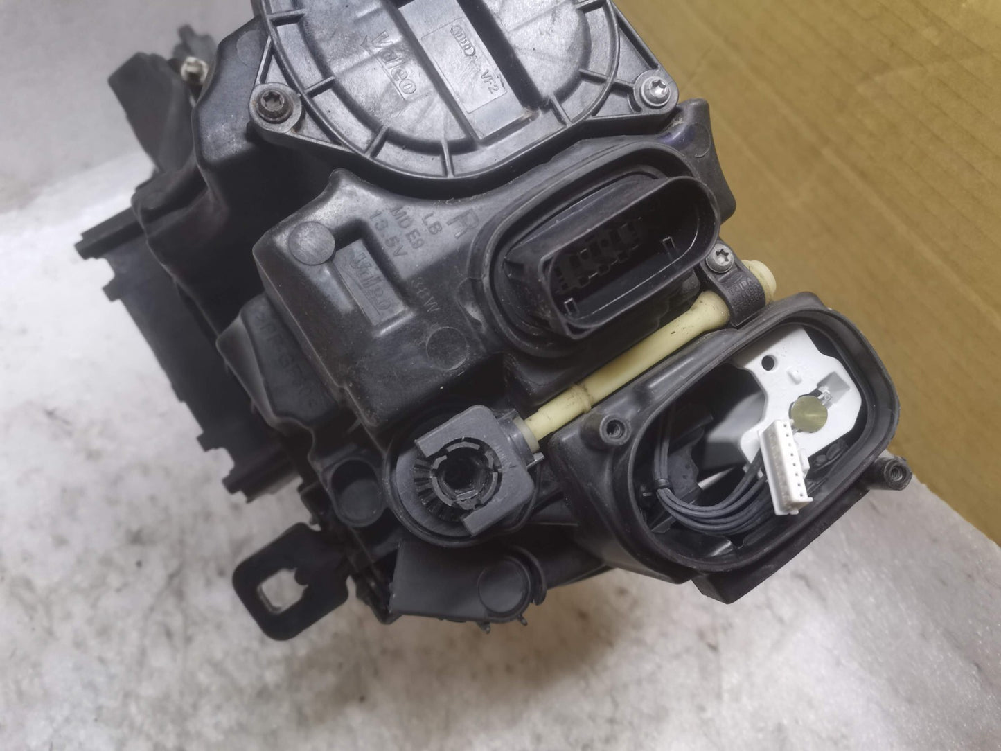 Audi A3 S3 RS3 16-20 LED Xenon Headlight Driver Side Genuine 8v0941034d AUa3136