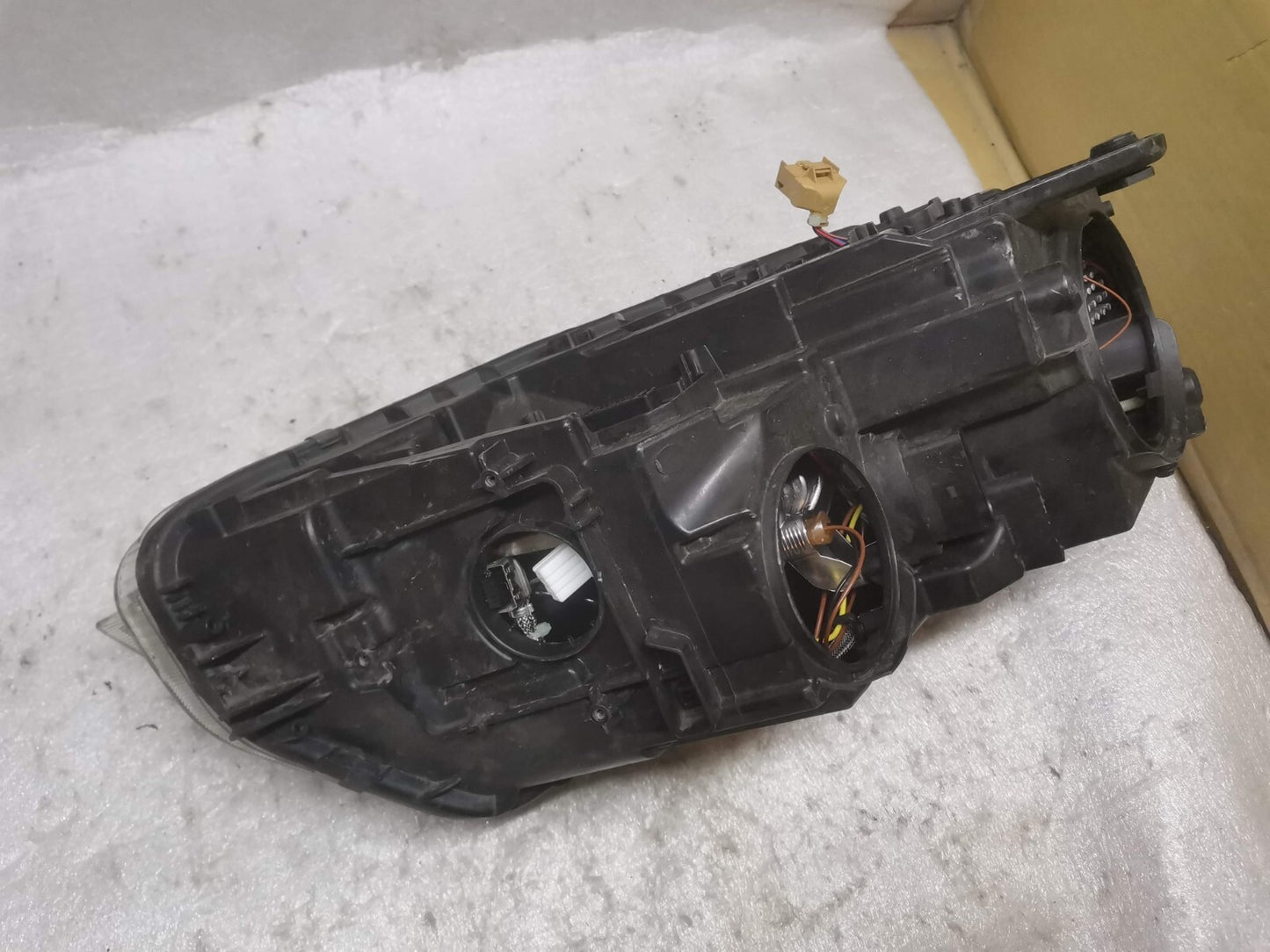 SKODA OCTAVIA 2013 - 2017 XENON PASSENGERSIDE HEADLIGHT 5E2941015B skoc67