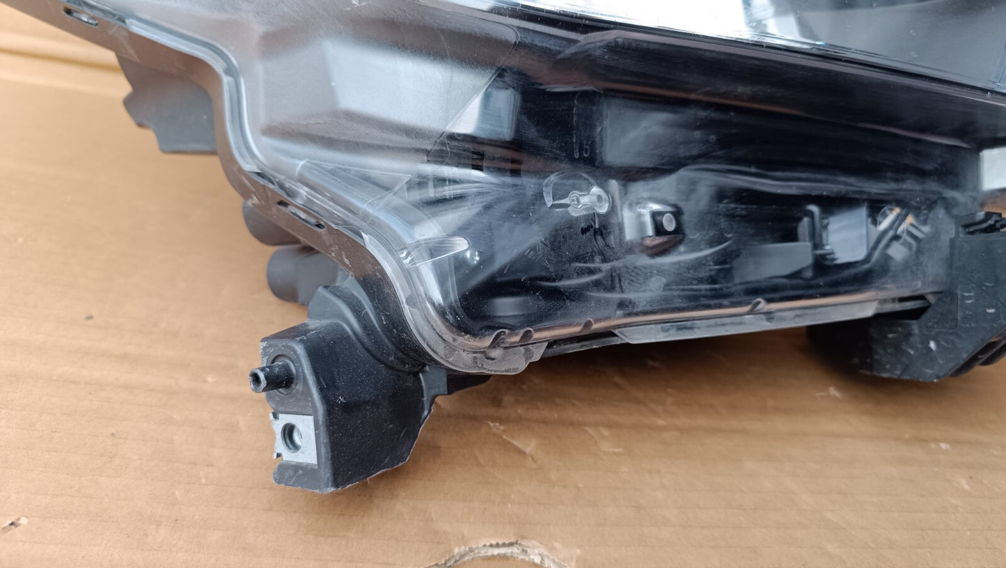 NISSAN LEAF FRONT RIGHT DRIVERS SIDE HALOGEN HEADLIGHT 260105SJ0A 2018 2024 ni60